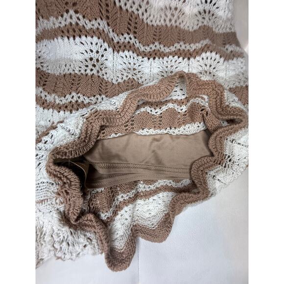 Hippie Rose Junior/Women's two piece tan and white knit lounge set size M - Picture 11 of 15